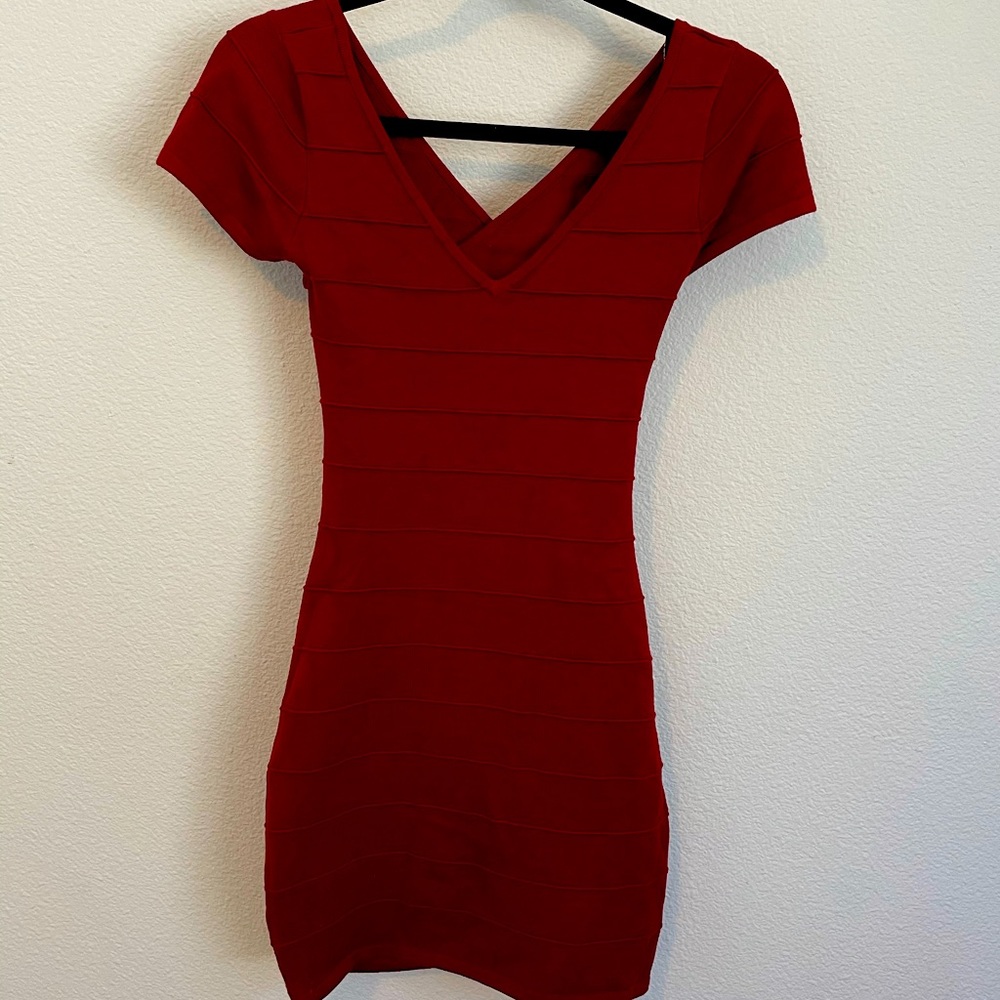 Body con open back knit dress